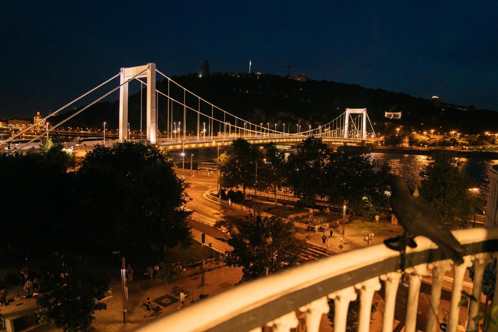 Budapest Riverfront Suite Exteriör bild